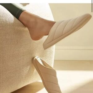 Everlane Women's The Renew Cozy Quilted Fleece Lined Slipper Slip-On Cream 11